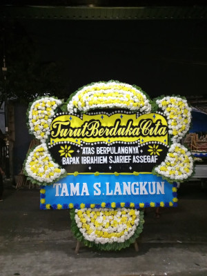 Papan Bunga Duka di Pollung
